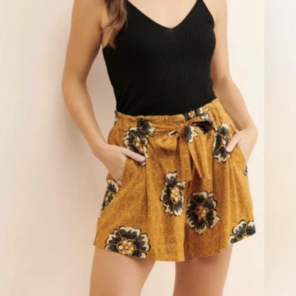 Anthropologie Linen Kennedy Shorts S